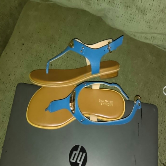Michael Kors sandals brand new - Picture 2 of 2